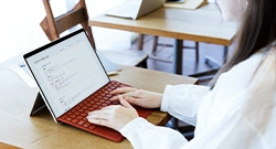 応募要項を確認